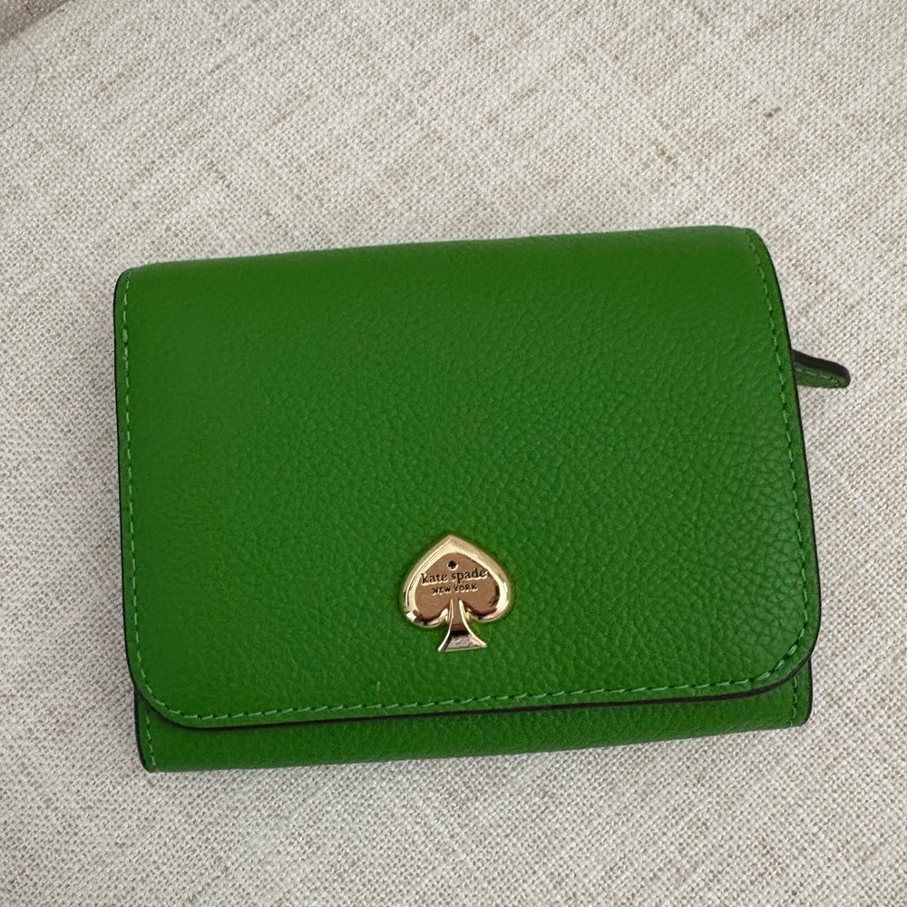 Kate Spade Vibrant Green Wallet with Gold Accent